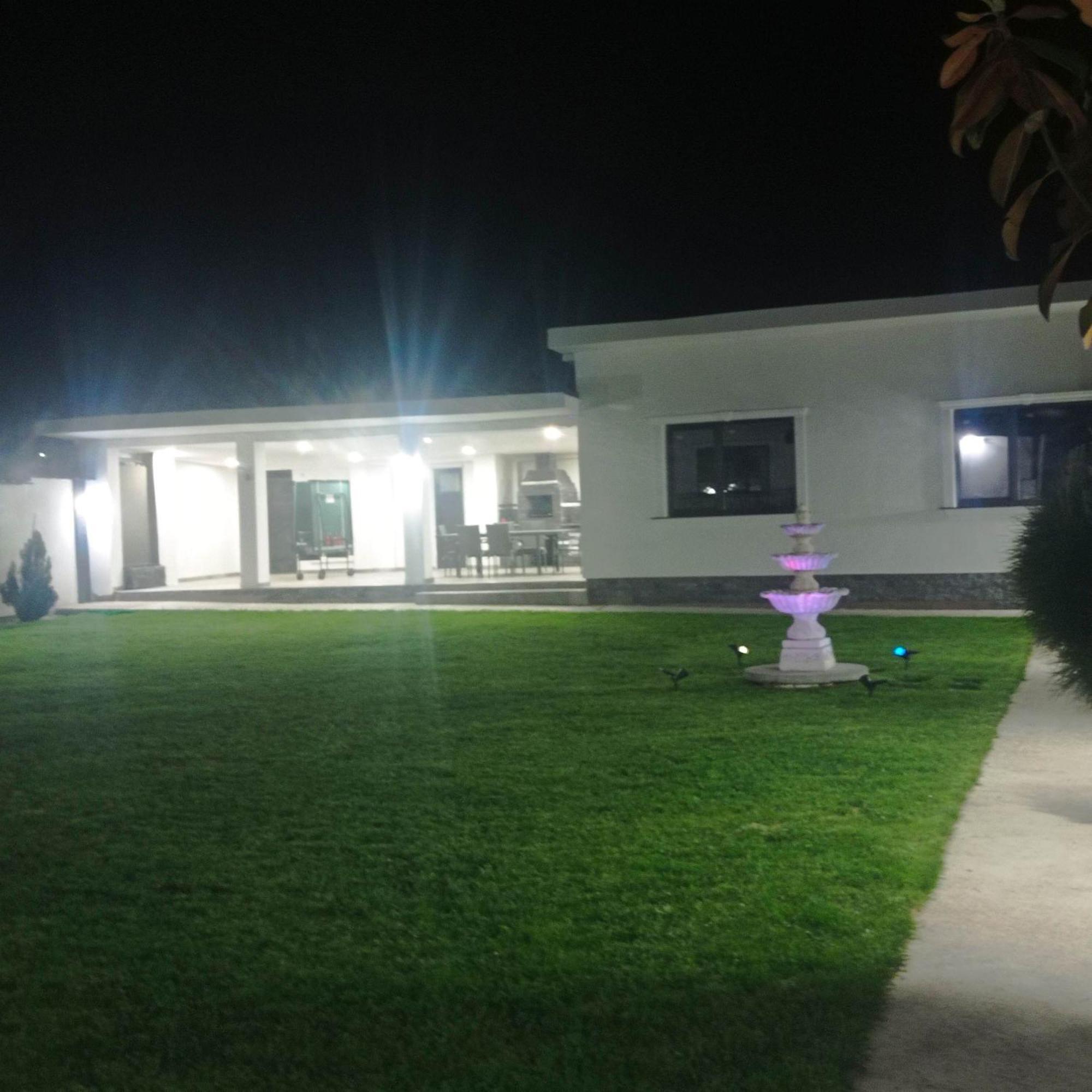 Casa Leahu Bed & Breakfast Baile 1 Mai Exterior photo